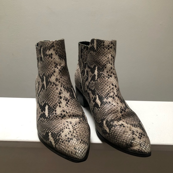 Halogen Snake Skin Pointed Toe Boots (like new!) - Picture 3 of 5